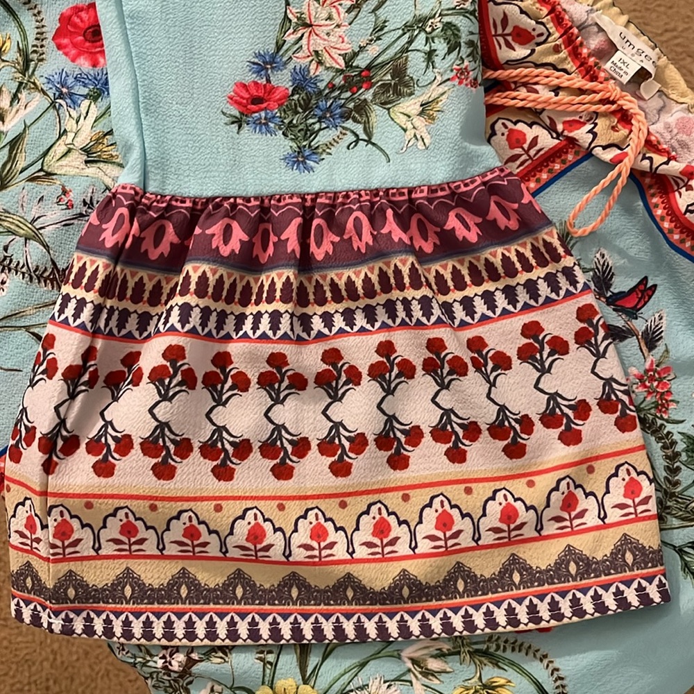 Umgee Light Blue Floral Off-Shoulder Blouse with Tassel Tie - Picture 9 of 13